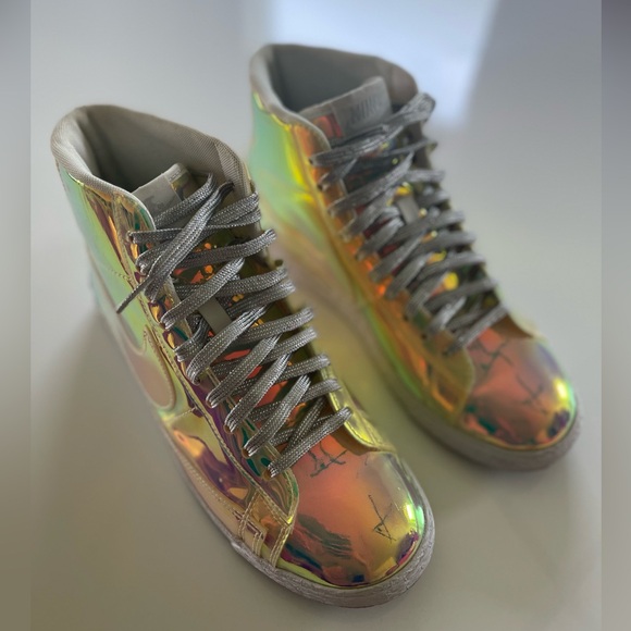 LIMITED EDITION Nike Blazer Mid PRM QS Iridescent WORN ONCE - Picture 4 of 8